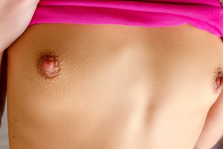 Long legs hottie finds it difficult not to use her favorite toy